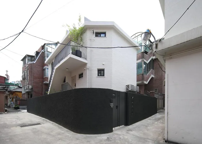 Bread&butter House Ddp Dongdaemun Seoel
